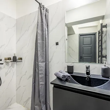 Deluxe N' Industrial 3bedrm In The Center * 布达佩斯